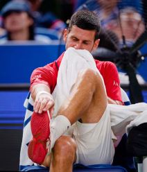 Novak Đoković povreda 3.jpg