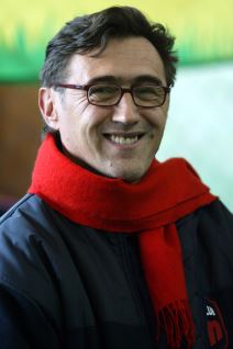 Predrag Pašić se smeje u Beogradu na utakmici pionira