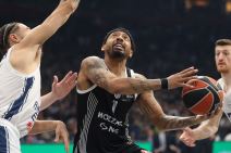 Partizan - Efes 2.jpg