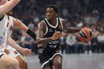 Partizan - Efes 4.jpg