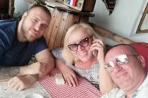 Zorica Marković sa sinovima