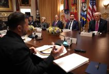 Donald Tramp i Volodimir Zelenski (4).jpg