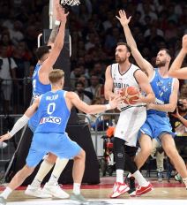 Jorgos Papajanis 2.jpg