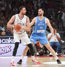 Jorgos Papajanis 3.jpg