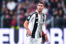 Dušan Vlahović u dresu Juventusa na utakmici sa Milanom