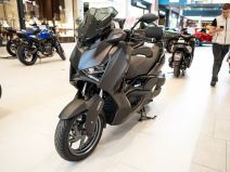 Yamaha X Max 300 (2).jpg