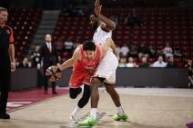 Vasilije Micić na meču Hapoela i Monaka.