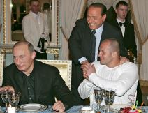 Fedor Emelianenko na večeri sa Vladimirom Putinom i Silvijom Beluskonijem