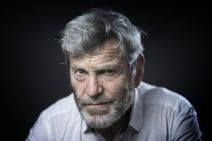 Če­ki Karjo je preminuo u 72. godini