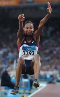Marion Jones skok 4.jpg