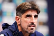 Veljko Paunović na konferenciji za medije.