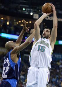 Predrag Stojaković u Nju Orleansu protiv Džerija Stekhausa