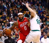 Demarkus Kazins u dresu Pelikansa