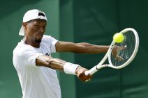 Kristofer Jubenks udara lopticu