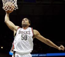 Dan Gadzuric (3).jpg