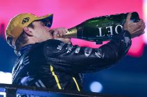 Maks Festapen pobedio na trci Formule 1 u Las Vegasu 3.jpg