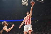 Crvena zvezda Olimpijakos  (1).jpg