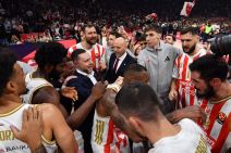 Crvena zvezda Olimpijakos  (1).jpg