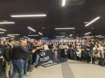 Navijači Partizana dočekuju Željka Obradovića (5).jpg