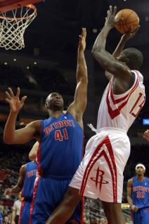 Elden Campbell (5).jpg