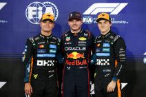 Lando Noris, Maks Ferstapen i Oskar Pijastri pred trku.