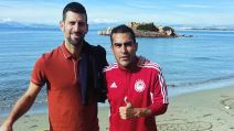 Novak Đoković na plaži sa Nerijem Kastiljom.