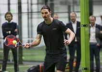 Zlatan Ibrahimović igra padel