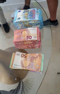 Zaplenjena tona kokaina, uhapšeni državljani Srbije (2).jpg