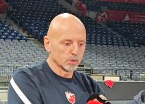 Saša Obradović daje izjavu