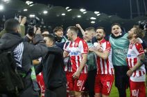 Slavlje fudbalera posle Šturm - Crvena zvezda 1.jpg