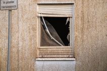 Oštećeno nekoliko kuća prilikom detonacije bombe iz Drugog svetskog rata (3).jpg