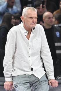 Žarko Paspalj gleda derbi Partizan Zvezda