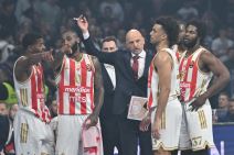 Saša Obradović na tajm-autu na Partizan Zvezda