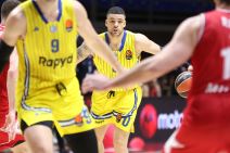 Ife Lundberg na meču protiv Armanija