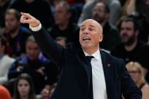 Đoan Penjaroja daje instrukcije ekipi Barselone