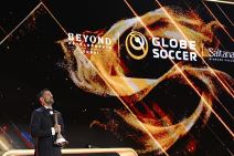 Novak Đoković i Kristijano Ronaldo na Globe Soccer award u Dubaiju (4).jpg