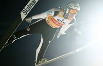 Domen Prevc skače u ski skokovima