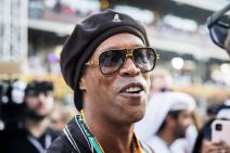 Ronaldinjo na trci Formule 1 u Abu Dabiju