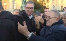 Aleksandar Vučić u Božićnom seocetu (2).jpg