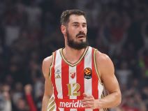 Košarkaš Crvene zvezde Nikola Kalinić se vraća u reprezentaciju.