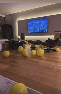 Emina Jahaović slavi rođendan (2).jpg