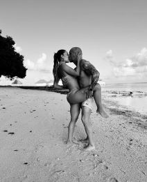 Tea Tairović sa dečkom (3) .jpg