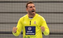 Vladimir Cupara proslavlja odbranu na golu Srbije