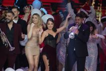 pink_novogodisnji_10122025_0602 copy.jpg