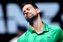 Novak Đoković na meču protiv Lorenca Muzetija