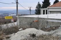 Stopirani radovi na izgradnji kuće Zorice Marković (3).jpg