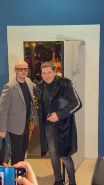 Aco Pejovic stigao kod Ognjena Amidzica na slavlje Bezuspesno pokusao da izbegne medije (4).jpg