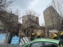 Urušila se stara zgrada u Džoržda Vašingtona