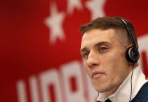 Bruno Duarte sa slušalicama na ušima.