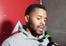 Džared Batler daje izjavu